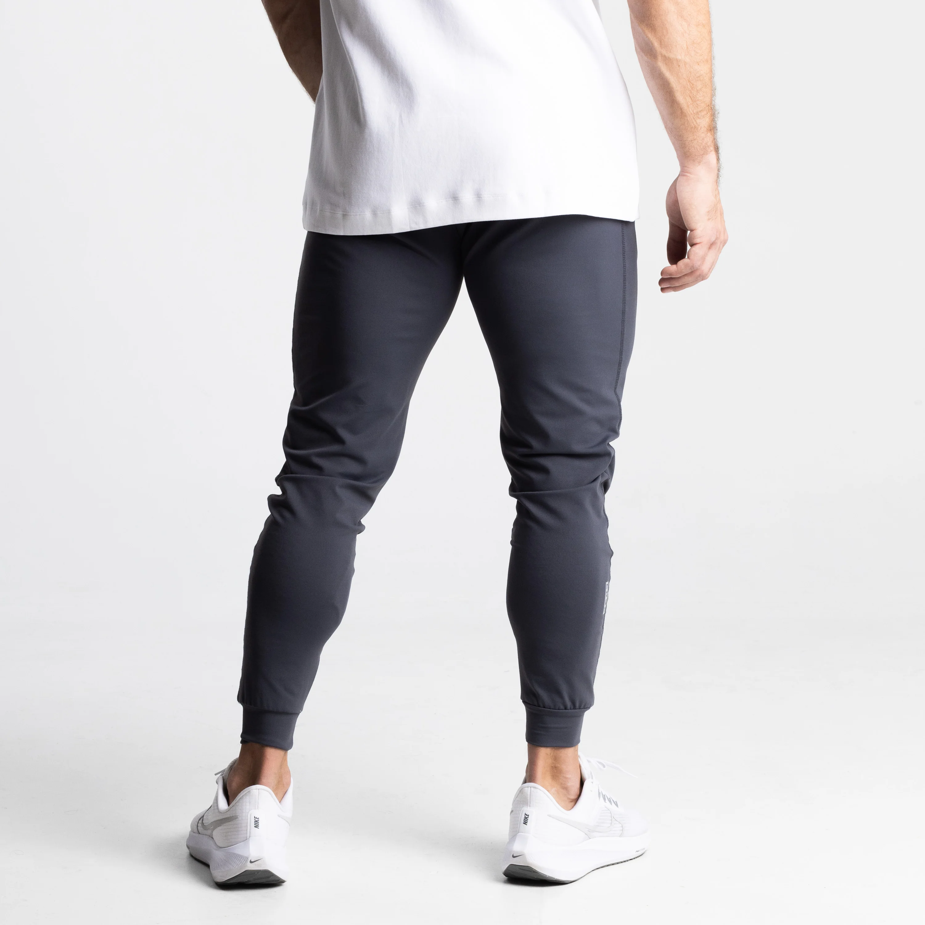 Movement Joggers V4 - Midnight - Image 4
